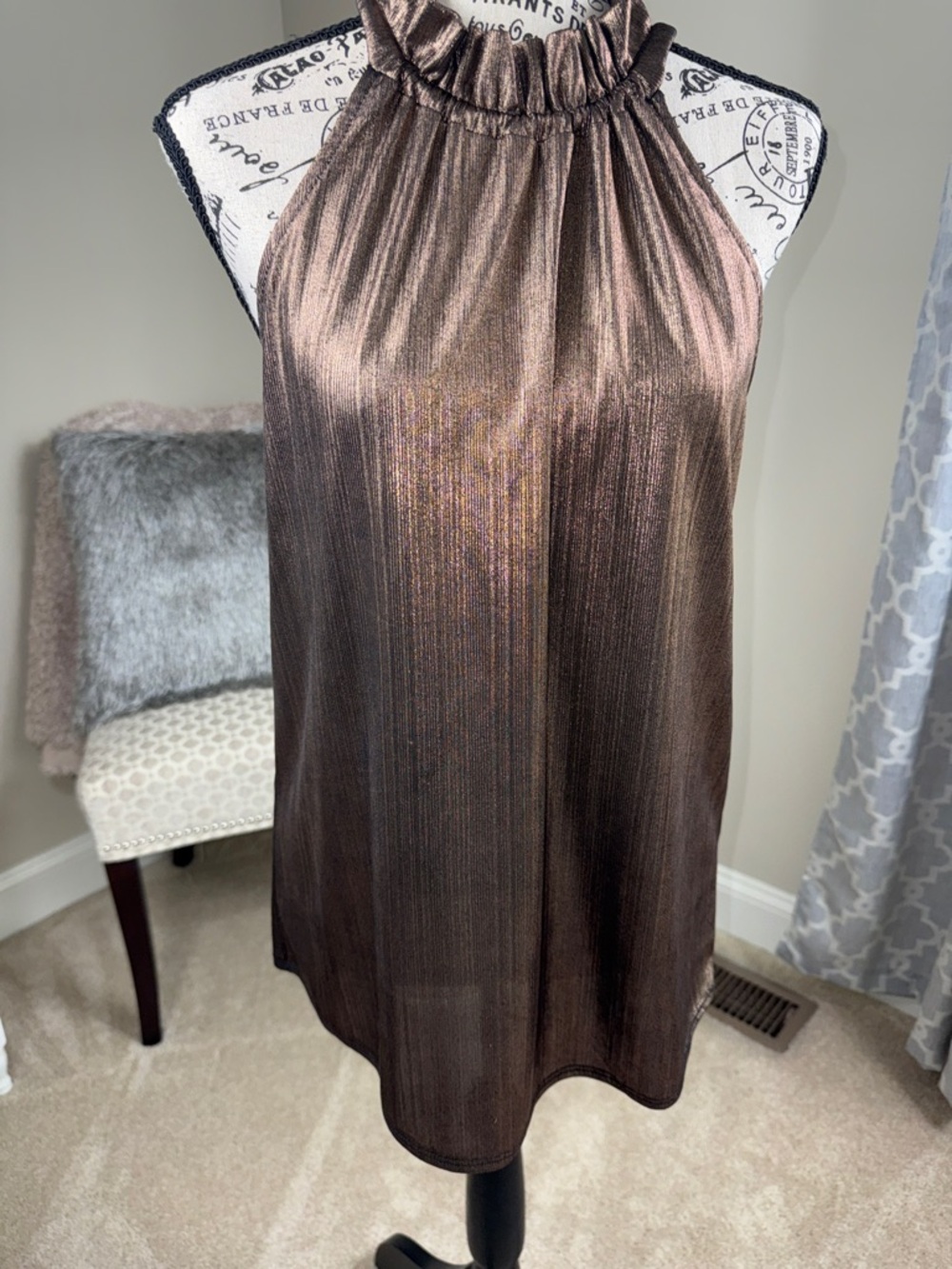 NWOT Twenty Second 22 Metallic Bronze Halter Neck Tank Top